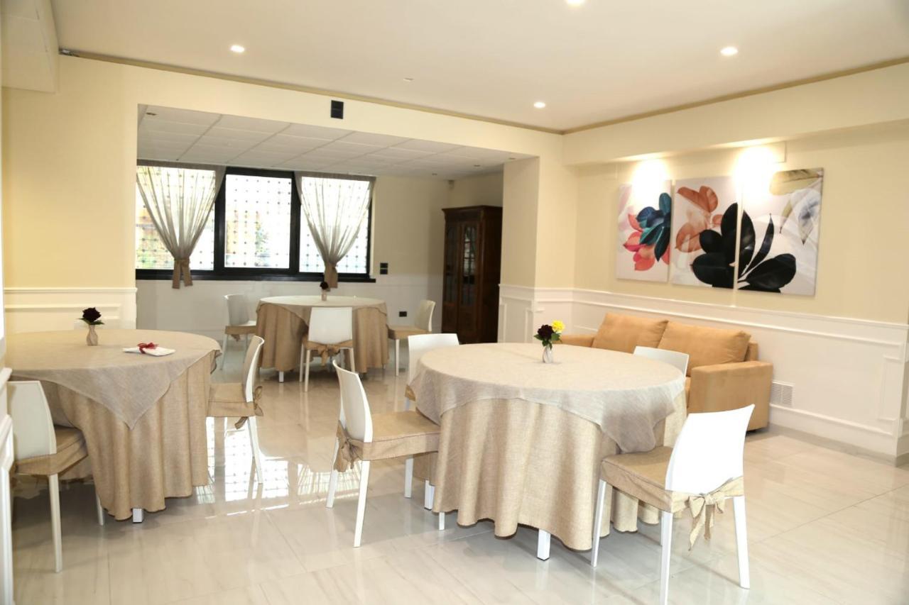 Bed and Breakfast Domus Salentina Leverano Exterior foto