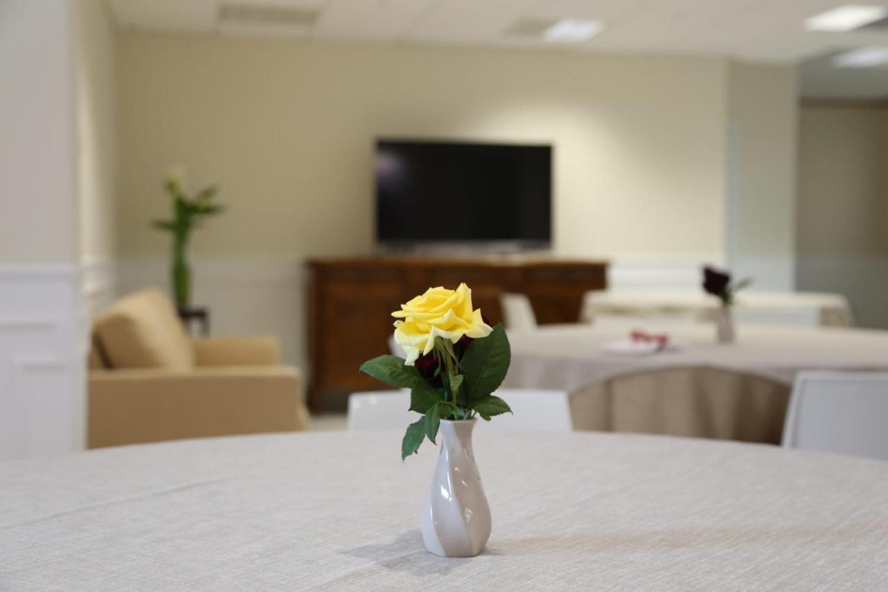 Bed and Breakfast Domus Salentina Leverano Exterior foto